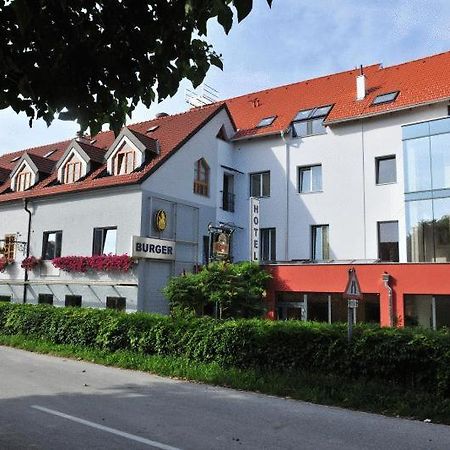 Gasthof Hotel Zur Goldenen Krone Фюрт Экстерьер фото